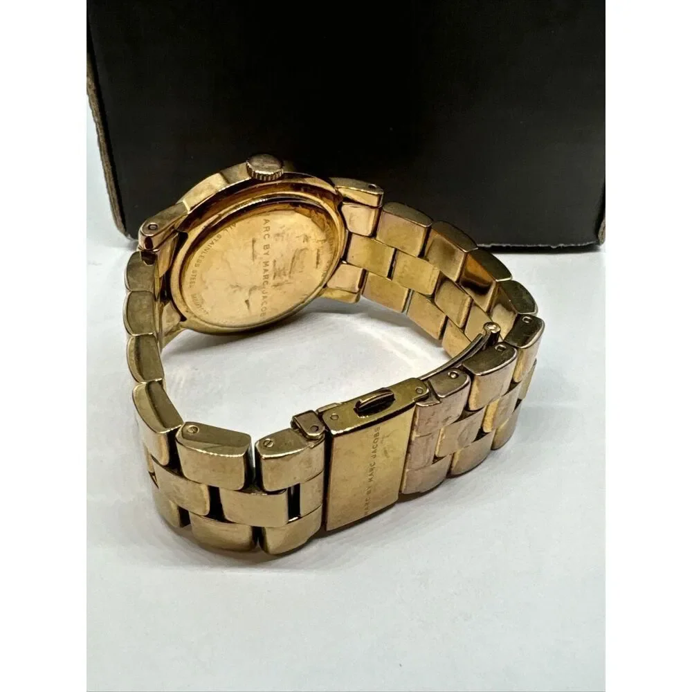Marc Jacobs MBM3077 Women's Gold Stainless Steel Analog Dial Quartz Watch JNA191